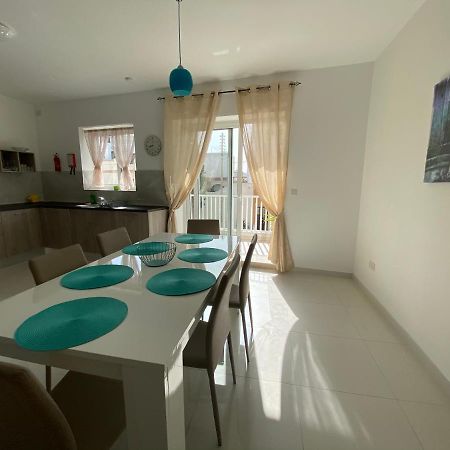 Sunshine Apartments Mellieha - Modern Three Bedroom Apartment - Apt No 2 Εξωτερικό φωτογραφία